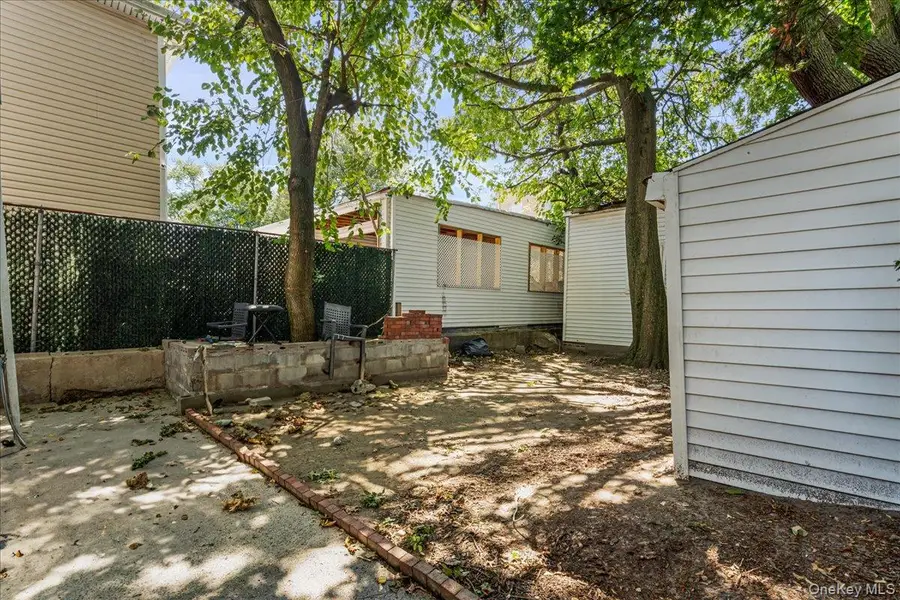 8010 59th Street, Glendale, NY 11385 - Image #3