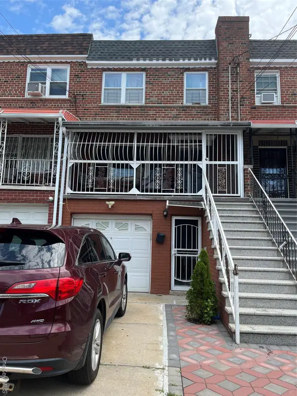 2524 Radcliff Avenue, Bronx, NY 10469