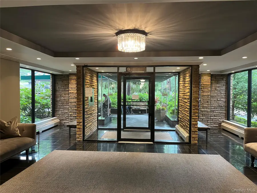 42-30 Douglaston Parkway #2P, Douglaston, NY 11363 - Image #2