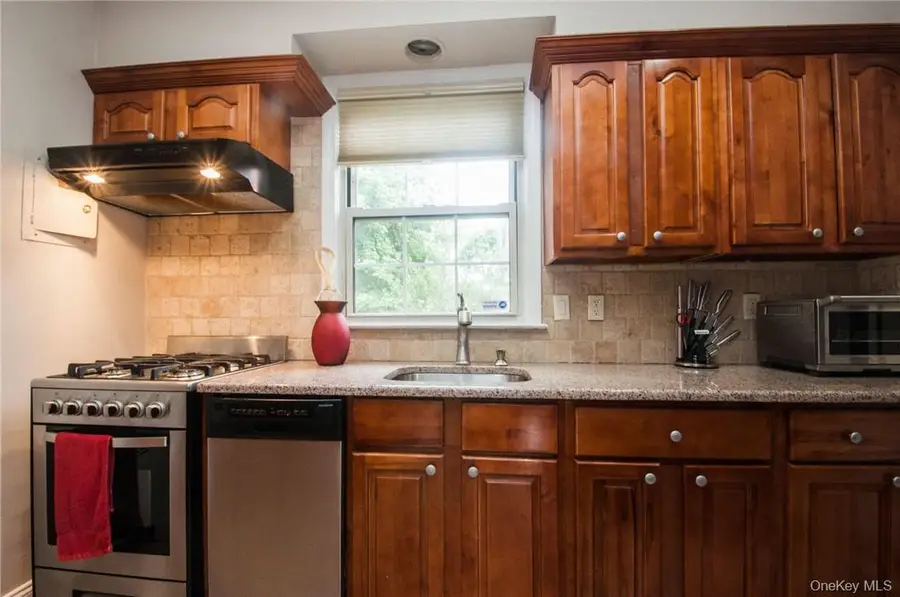 111 N Broadway #D5, White Plains, NY 10603 - Image #2