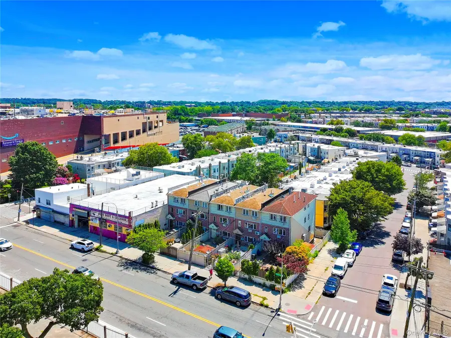 6536 Metropolitan Avenue, Middle Village, NY 11379 - Image #2