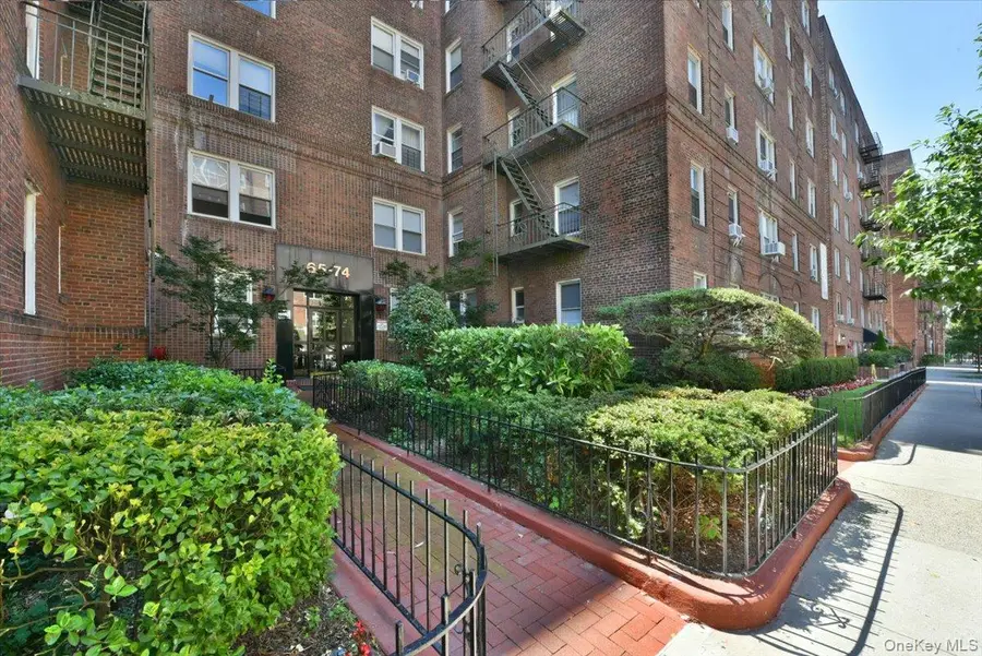 6574 Saunders Street #3H, Rego Park, NY 11374 - Image #2