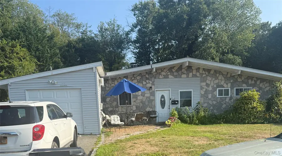42 Richmond Street, Islip, NY 11751 - Image #2
