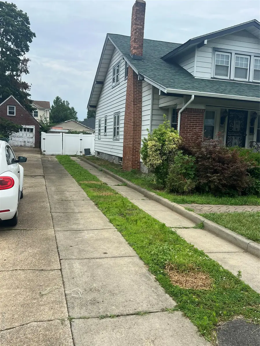 221 E Dean Street, Freeport, NY 11520 - Image #3