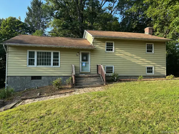 15 Barbara Lane, Pleasant Valley, NY 12569