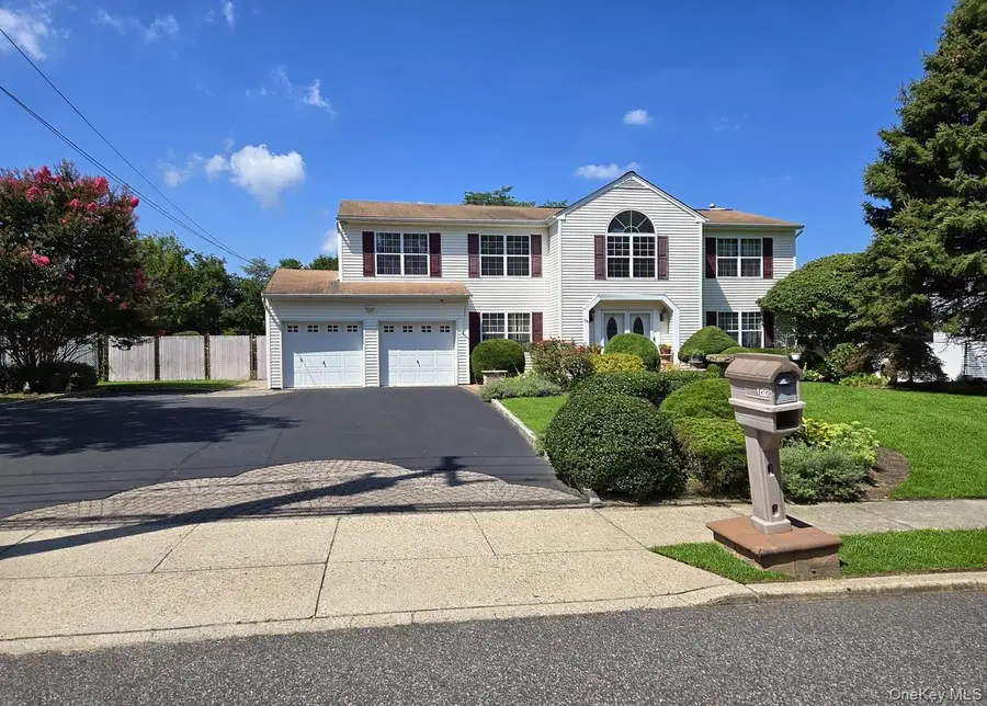 1130 Broadway Avenue, Holbrook, NY 11741 - Image #2