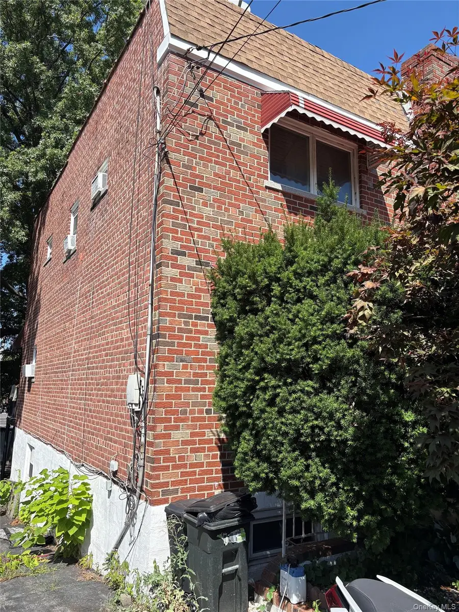 931 E 232nd Street, Bronx, NY 10466 - Image #3