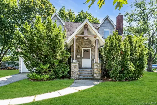 1782 Adlin Court, East Meadow, NY 11554