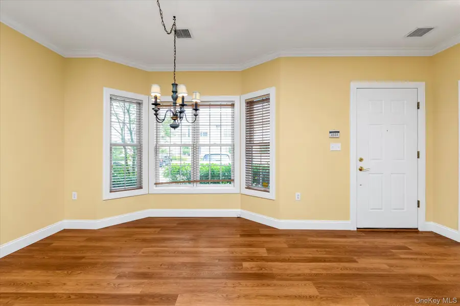 43 Miro Place, Port Washington, NY 11050 - Image #2