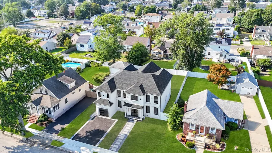 2497 Tonquin Street, East Meadow, NY 11554 - Image #2