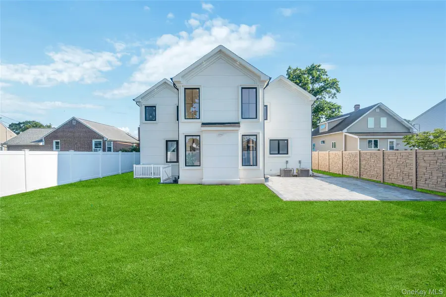 2497 Tonquin Street, East Meadow, NY 11554 - Image #3