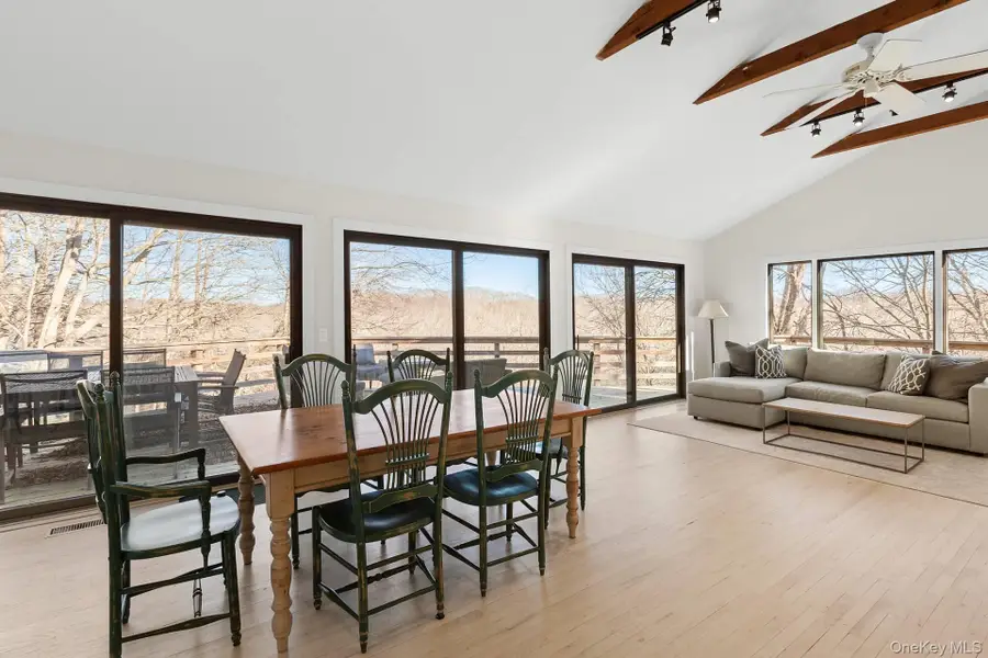 225 Head Of Pond Road, Water Mill, NY 11976 - Image #2