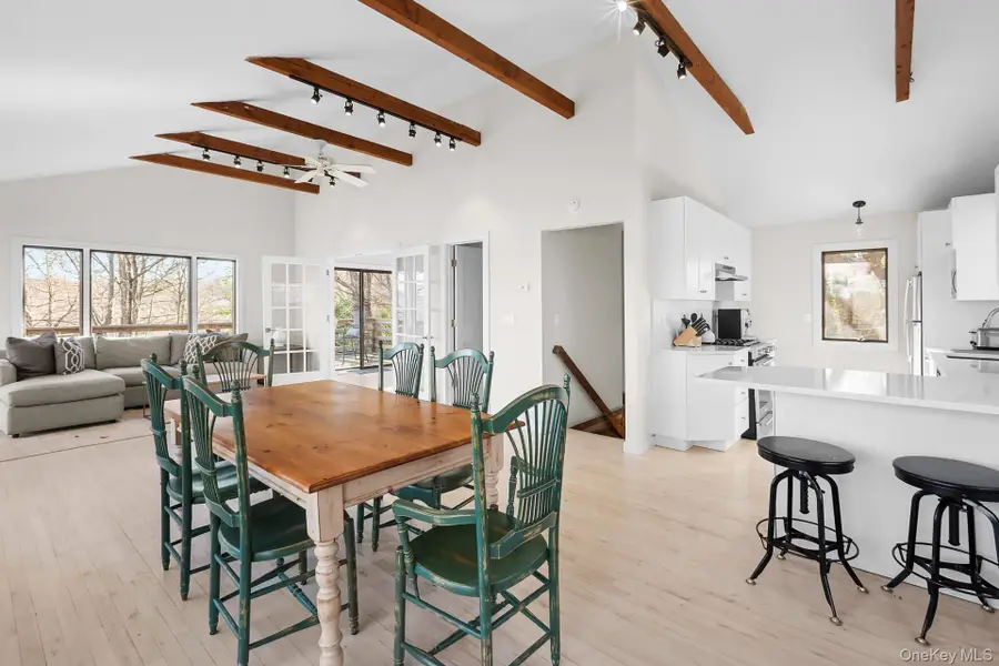 225 Head Of Pond Road, Water Mill, NY 11976 - Image #3