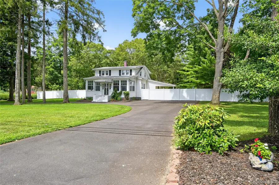 49 Country Road, Medford, NY 11763 - Image #2