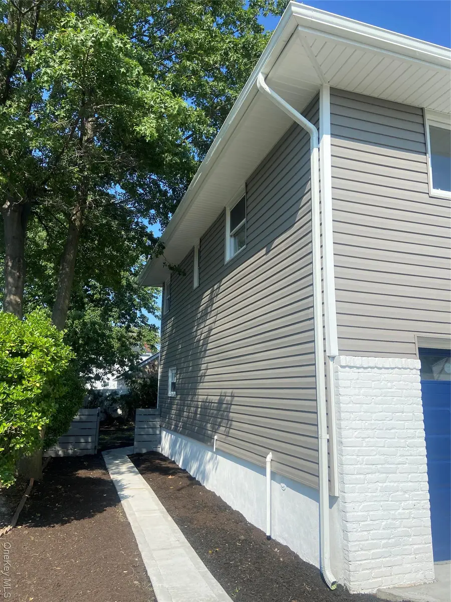 232 Nassau Avenue, Freeport, NY 11520 - Image #2