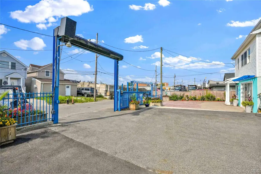 155-83 Bayview, Rosedale, NY  - Image #2