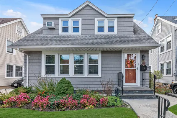 154 Park Avenue, Williston Park, NY 11596