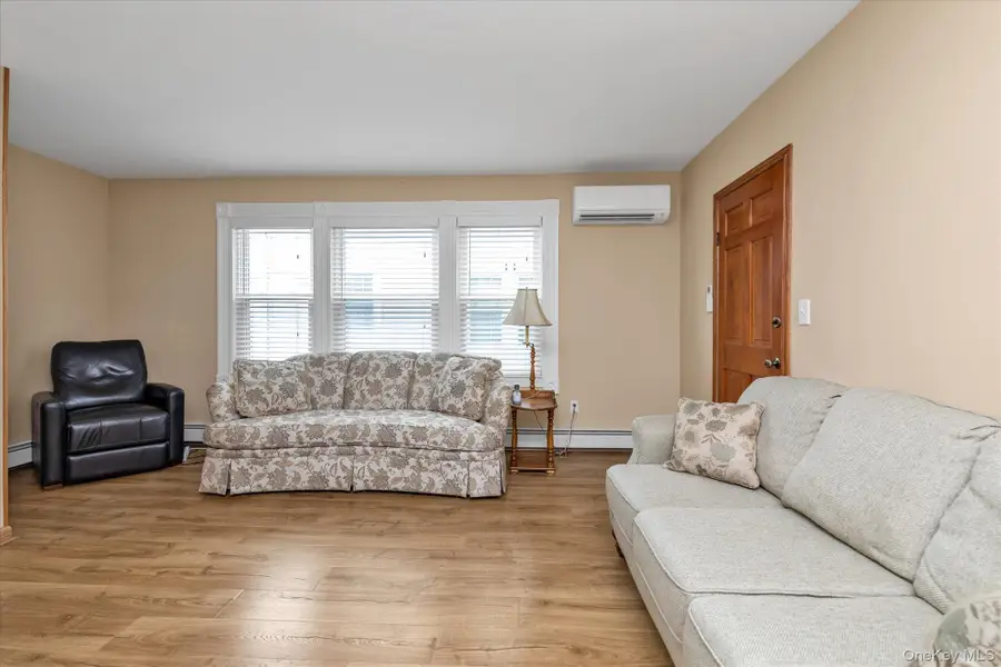 154 Park Avenue, Williston Park, NY 11596 - Image #3