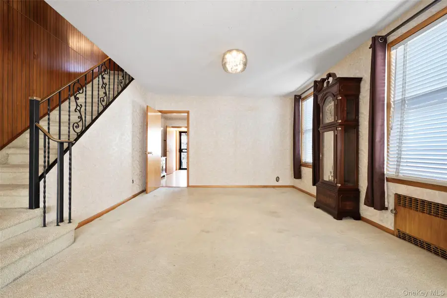 7214 72 Place, Glendale, NY 11385 - Image #3