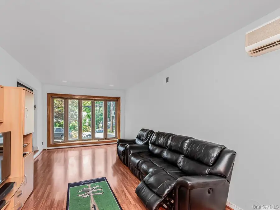 8 Gerri Lane, Yonkers, NY 10703 - Image #3