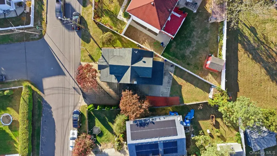 155 29th Street, Copiague, NY 11726 - Image #2