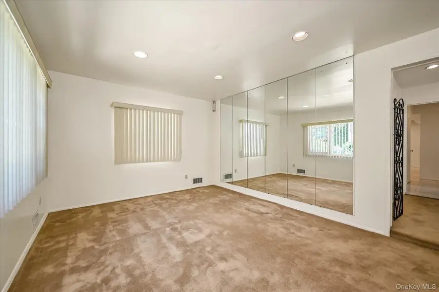 57-10 253rd Street, Little Neck, NY 11362 - Image #3