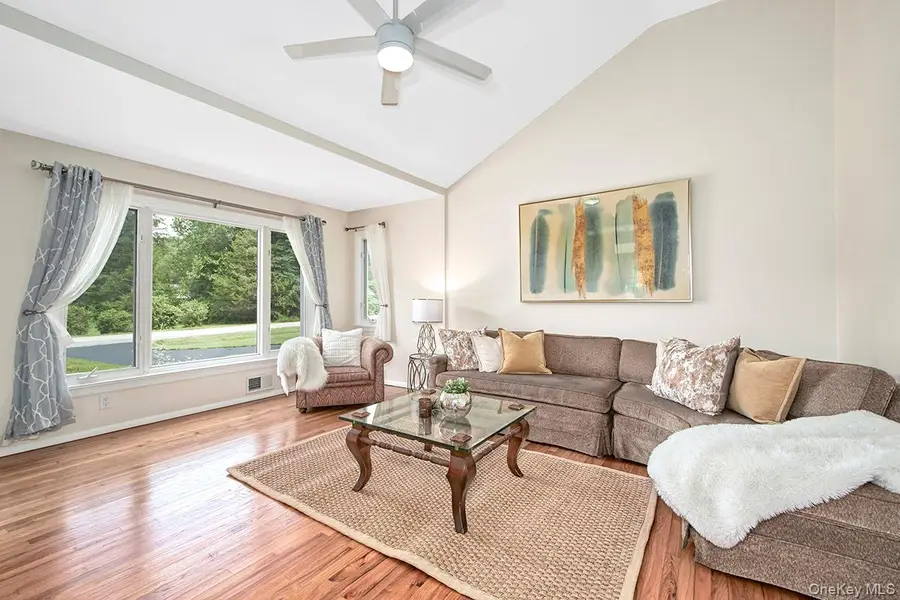 22 Daly Cross Road, Mount Kisco, NY 10549 - Image #2