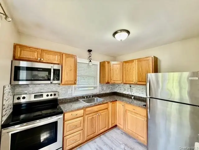 46 Sunset Circle, Bloomingburg, NY 12721 - #3