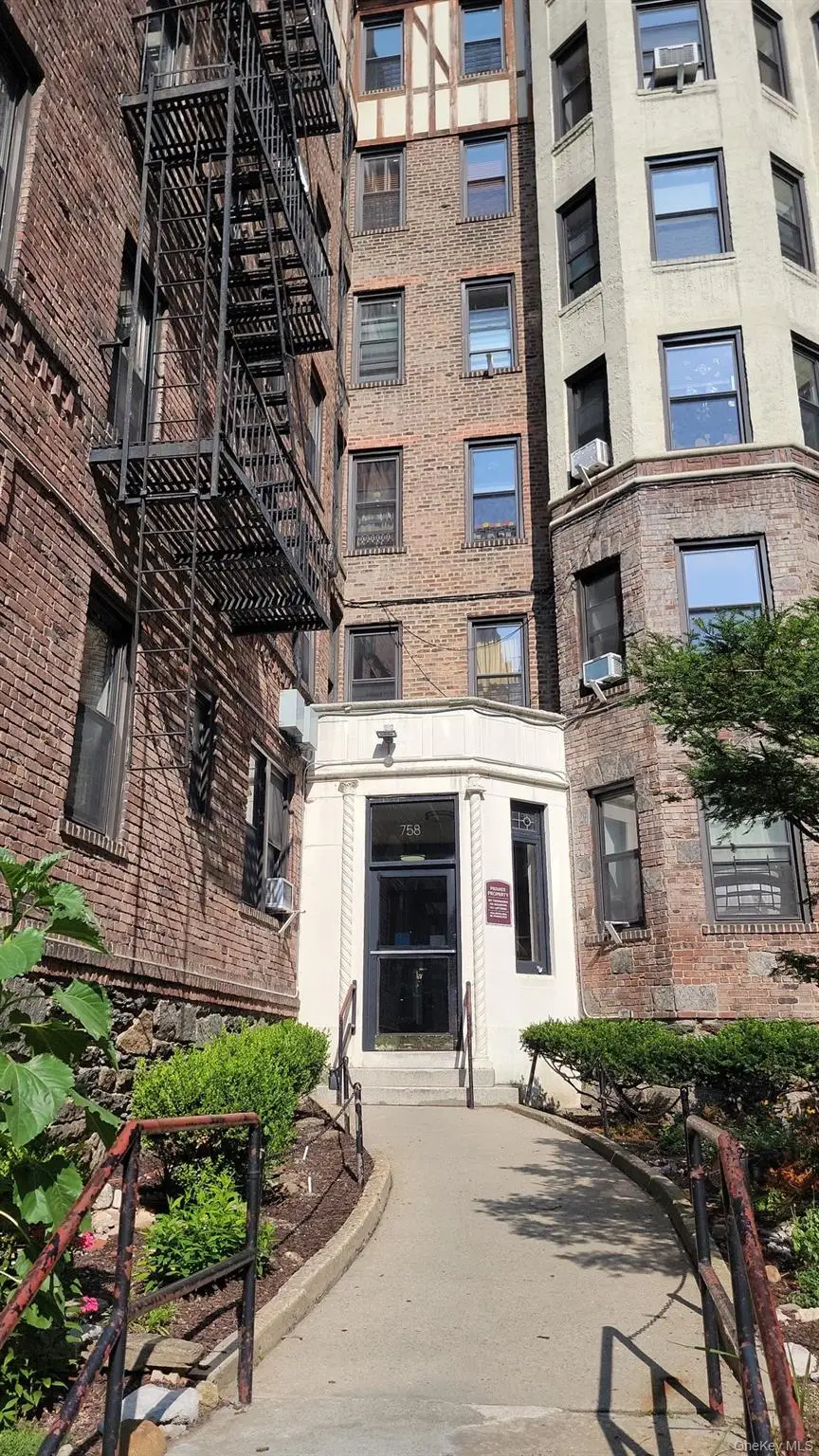758 Brady Avenue #411, Bronx, NY 10462 - Image #2