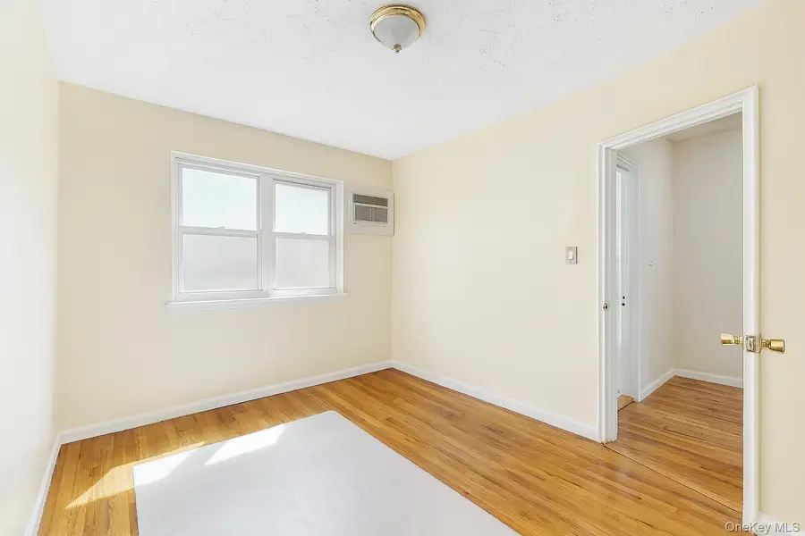 1570 Colden Avenue, Bronx, NY 10462 - Image #3