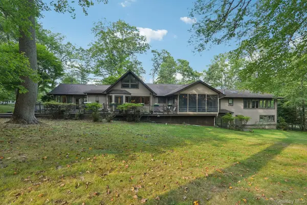 11 Old Phillips Hill Road, New City, NY 10956