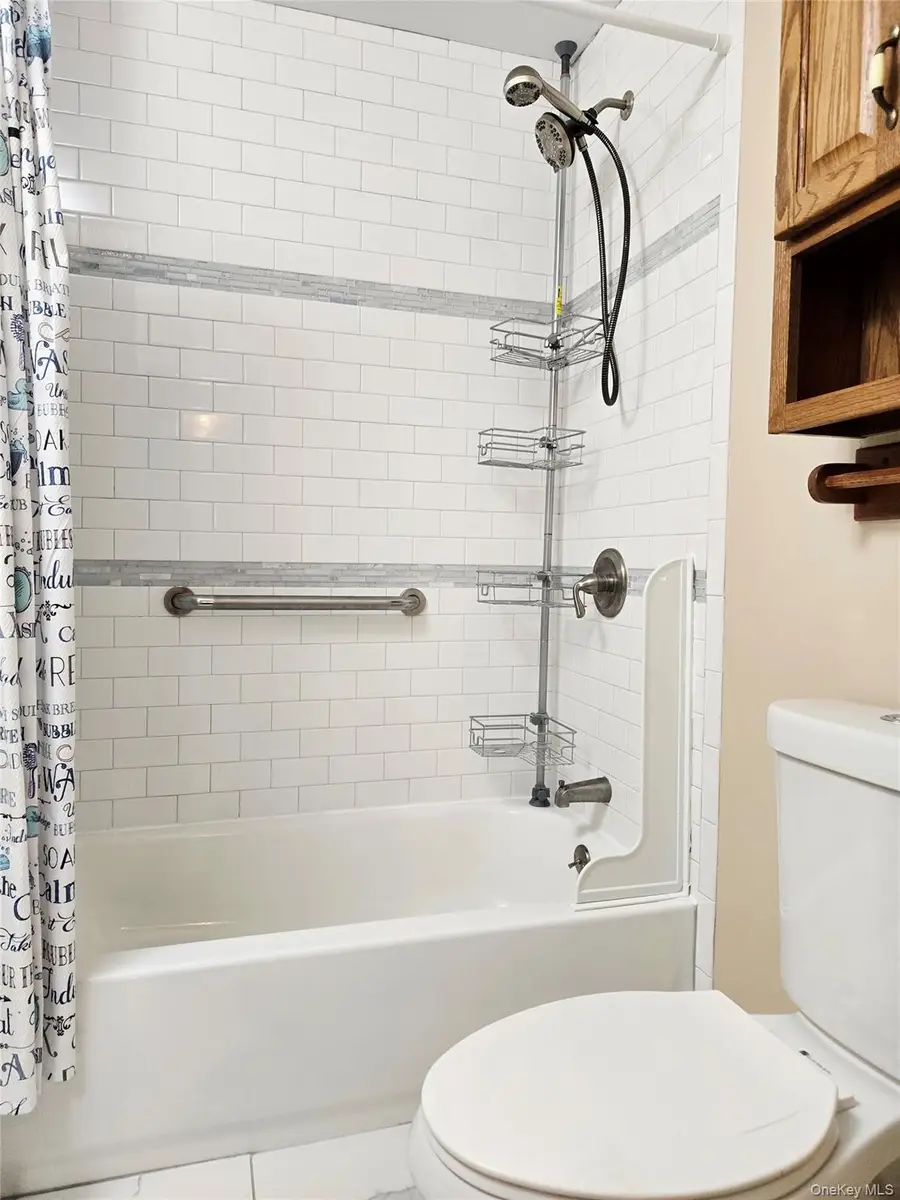 198 Pointe Circle North #198, Coram, NY 11727 - Image #2