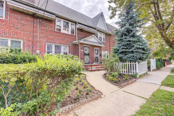 161-10 84th Road, Jamaica Hills, NY 11432