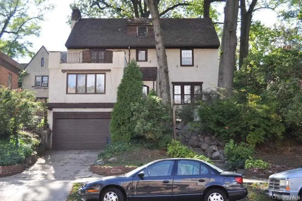 8302 116th Street, Richmond Hill, NY 11418 - Image #1