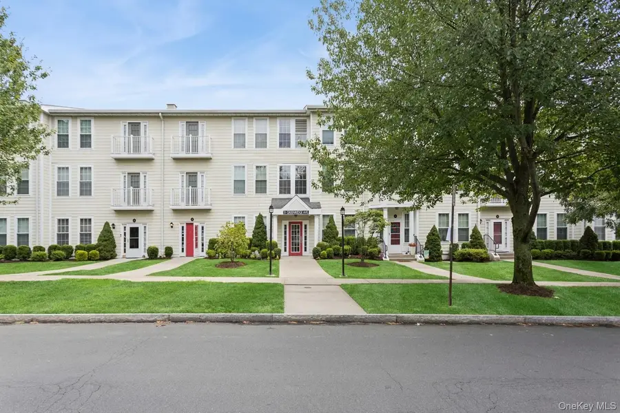 31 Greenridge Avenue #3J, White Plains, NY 10605 - Image #3