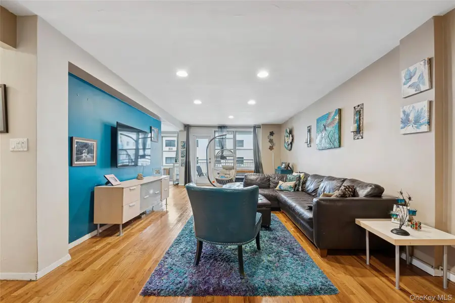 410 E Broadway #6V, Long Beach, NY 11561 - Image #2