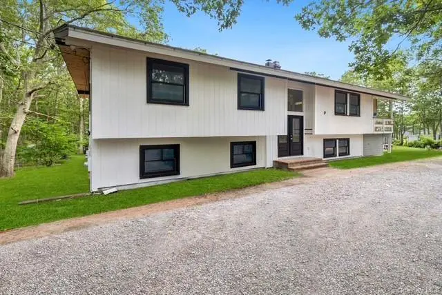 105 Old Riverhead Road, Hampton Bays, NY 11946 - Image #1