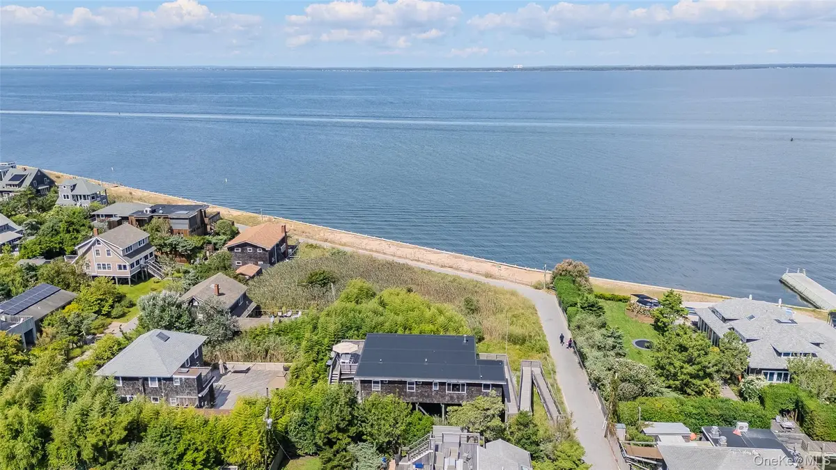 15 Dune Way, Seaview, NY 11770 - Image #1
