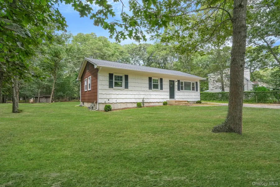 267 Accabonac Road, East Hampton, NY 11937 - Image #2