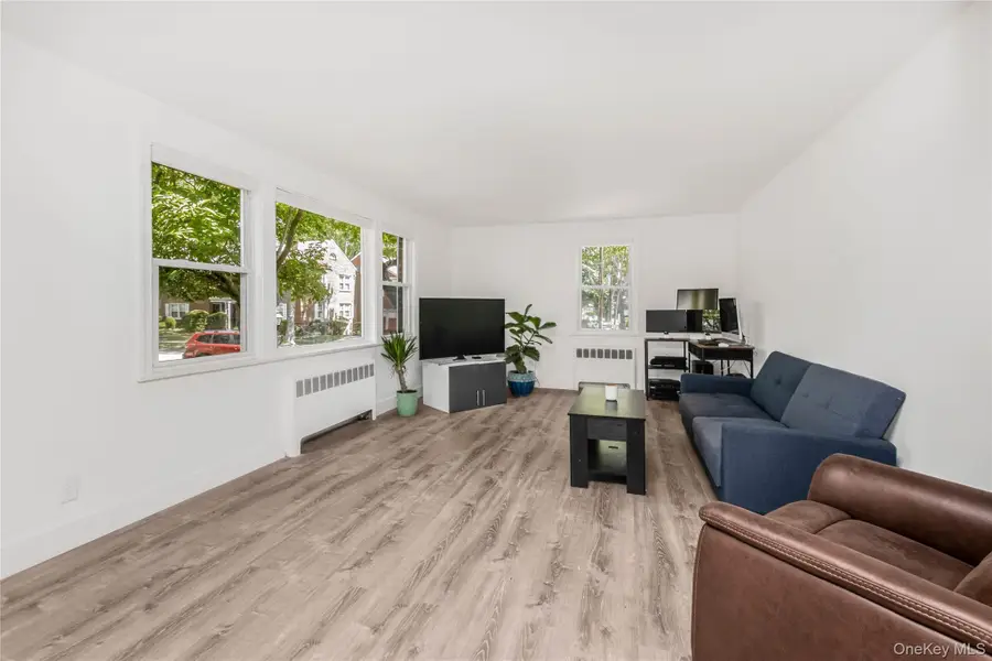 79 Lawrence Park Crescent #79, Bronxville, NY 10708 - Image #2