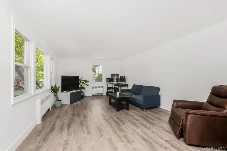 79 Lawrence Park Crescent #79, Bronxville, NY 10708 - Image #3