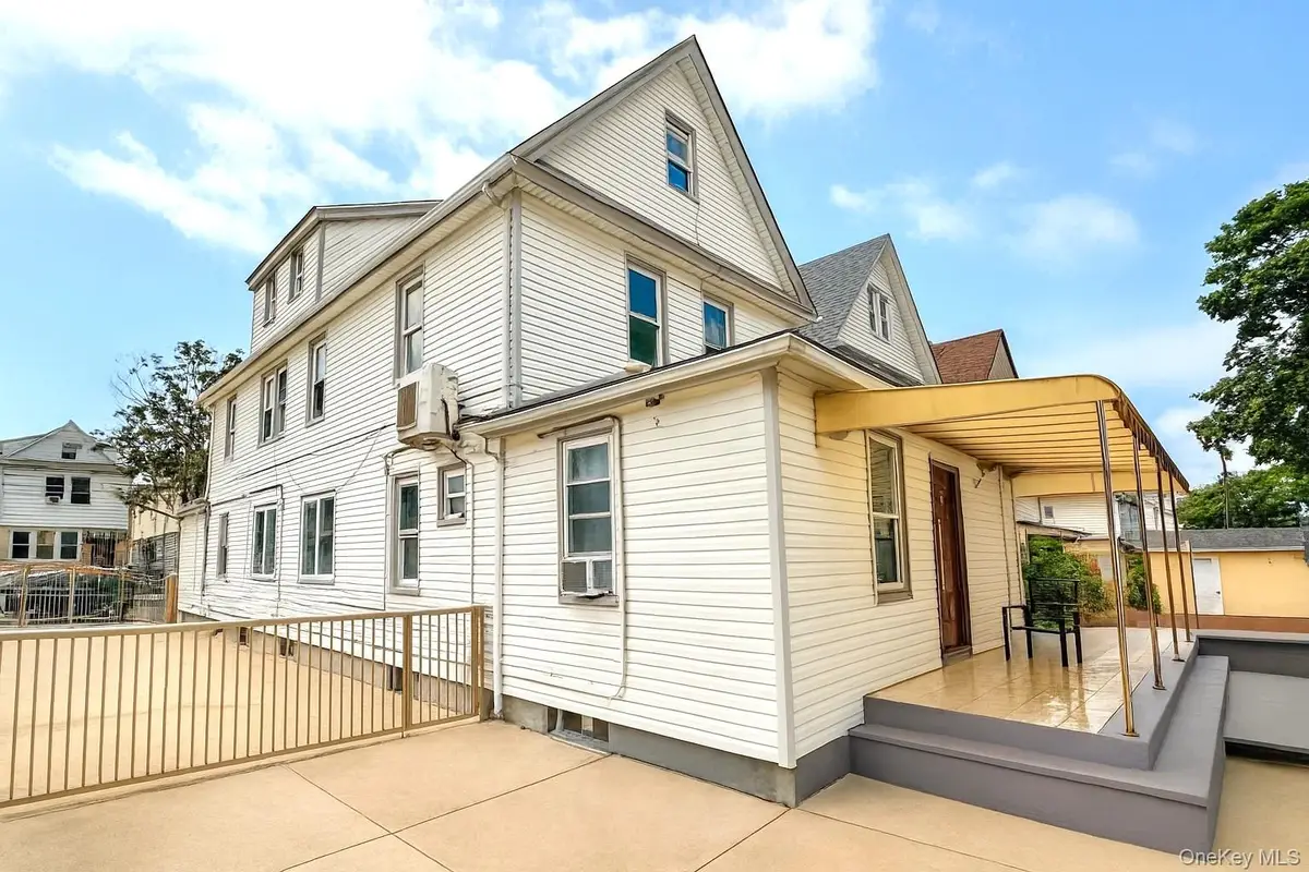 107-43 Inwood Street, Jamaica, NY 11435 - Image #1