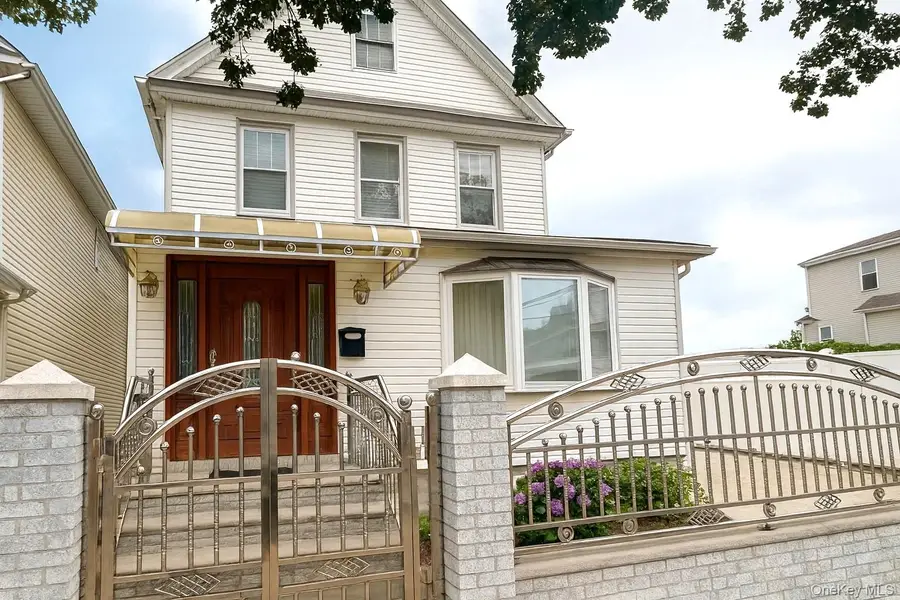 107-43 Inwood Street, Jamaica, NY 11435 - Image #2