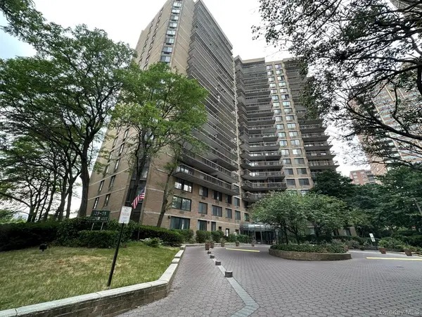 138-35 Elder Avenue #3B, Flushing, NY 11355