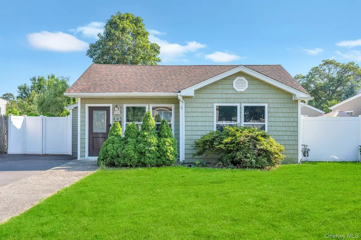 445 48th Street, Lindenhurst, NY 11757 - #1