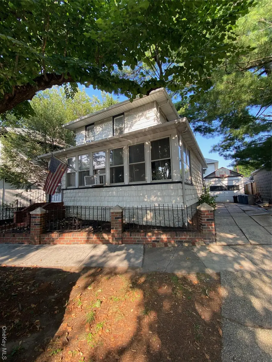 939 College Place, College Point, NY 11356 - Image #2