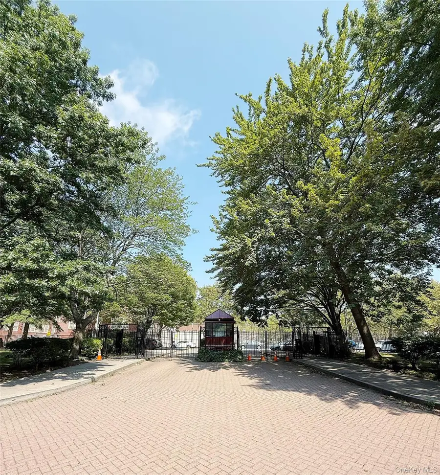 15020 71 Avenue #3E, Flushing, NY 11367 - Image #2