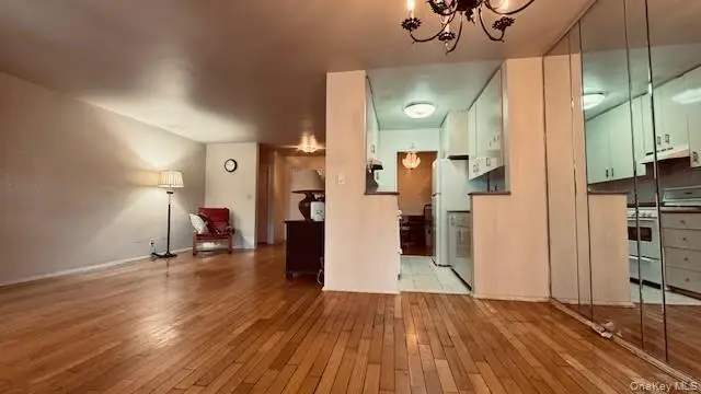 138-10 Franklin Avenue #3H, Flushing, NY 11355 - Image #2