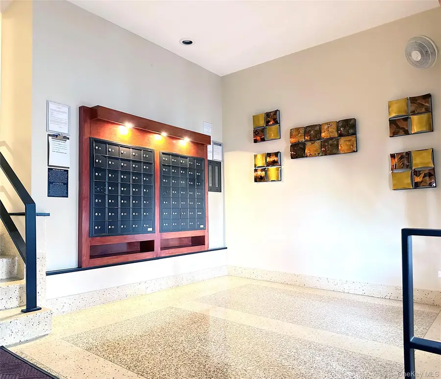 2015 Saint Paul Avenue #6B, Bronx, NY 10461 - Image #3