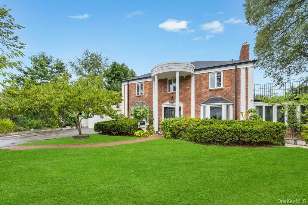 103 Old Mill Road, Great Neck, NY 11023 - Image #1